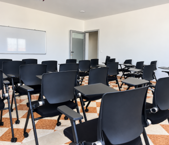 Salle de formation moderne vide